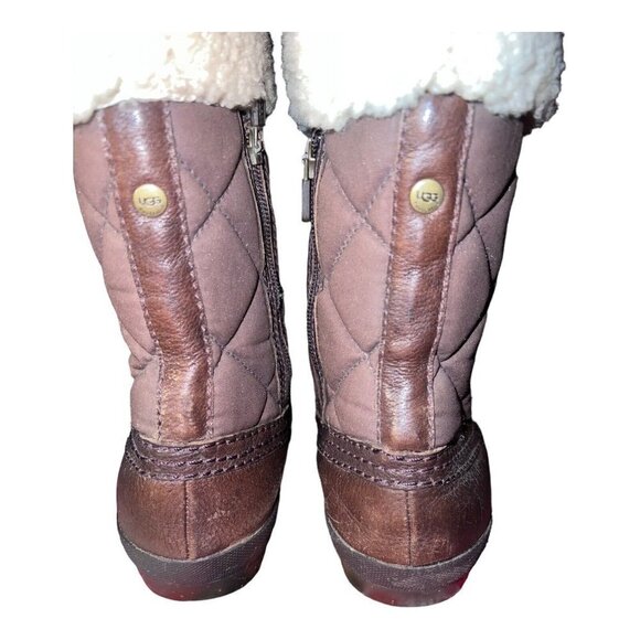 UGG Women's NEWBERRY 3224 Quilted Snow Boot (Waterproof, Shearling Lined) Sz 9 - Picture 5 of 16